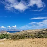 Paros Traditional Windmill In Lefkes Сasa de vacaciones
