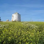 Сasa de vacaciones Paros Traditional Windmill In Lefkes Lefkes (Paros)
