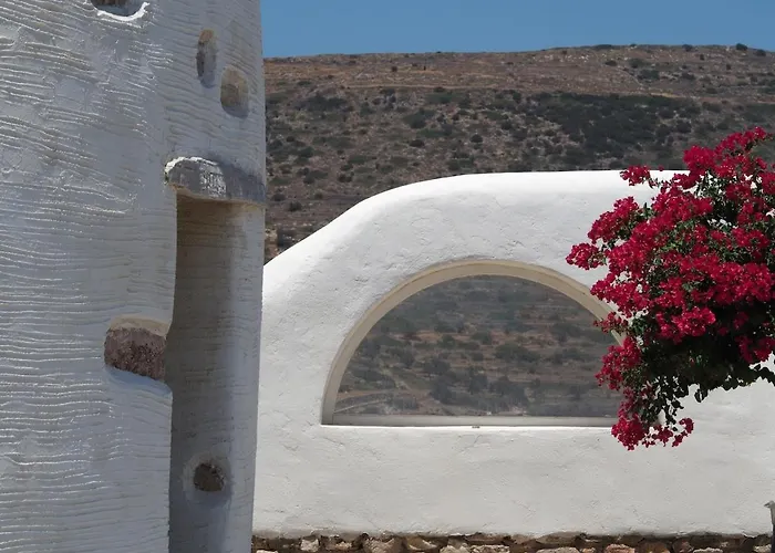 Paros Traditional Windmill In Lefkes Semesterbostad *