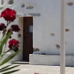 Feriehus Paros Traditional Windmill In Lefkes