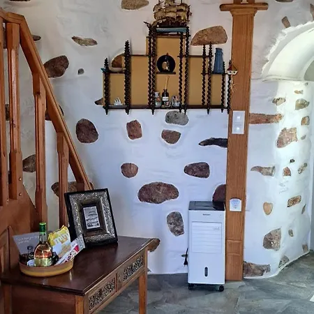 Paros Traditional Windmill In Lefkes Holiday home *