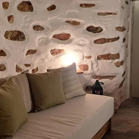 Paros Traditional Windmill In Lefkes Holiday home