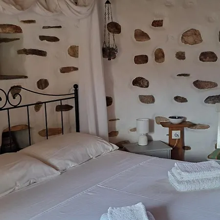 Paros Traditional Windmill In Lefkes Holiday home *