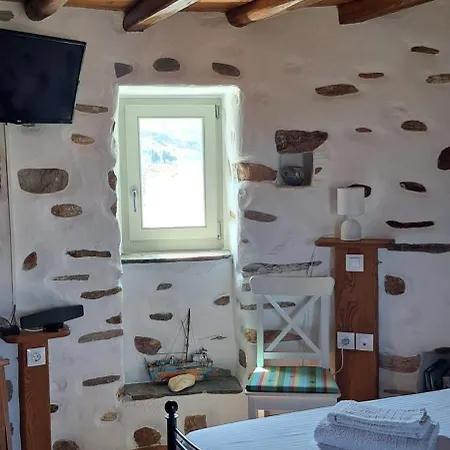 Paros Traditional Windmill In Lefkes Holiday home