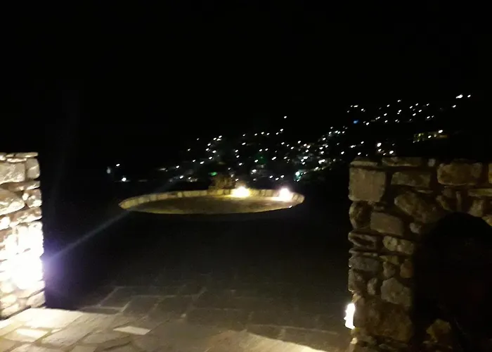 Paros Traditional Windmill In Lefkes 度假居 雷夫克斯