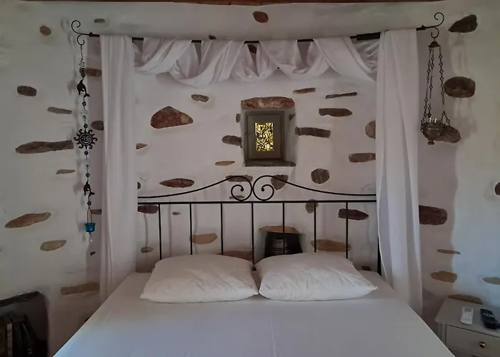 Paros Traditional Windmill In Lefkes Hébergement de vacances Lefkes (Paros)