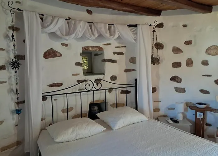 Paros Traditional Windmill In Lefkes Hébergement de vacances *